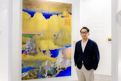 参展艺术家梁子毛。 参展艺术家梁子毛。
