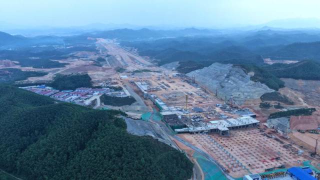 图片来源：新华社