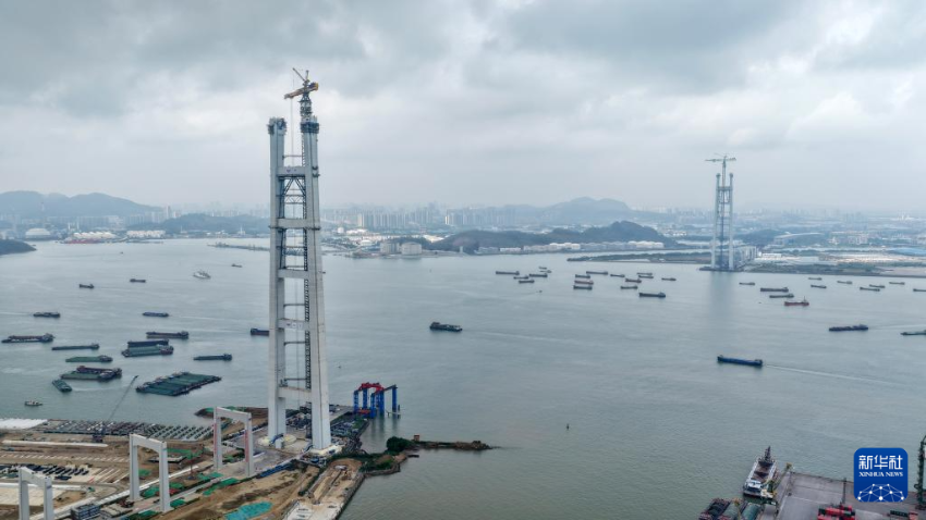 这是3月26日拍摄的狮子洋大桥东、西主塔(无人机照片)。 这是3月26日拍摄的狮子洋大桥东、西主塔(无人机照片)。