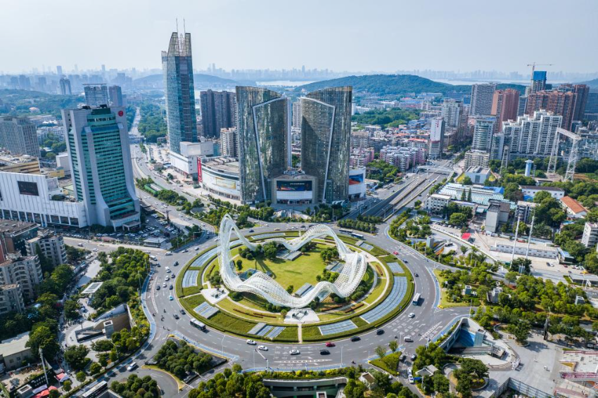 武汉光谷广场综合体（资料照片）。