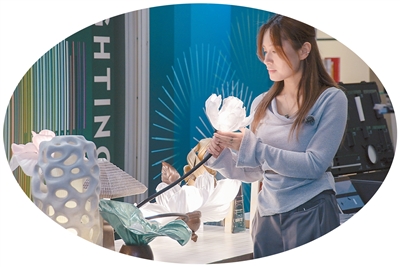 展出的灯饰展品。