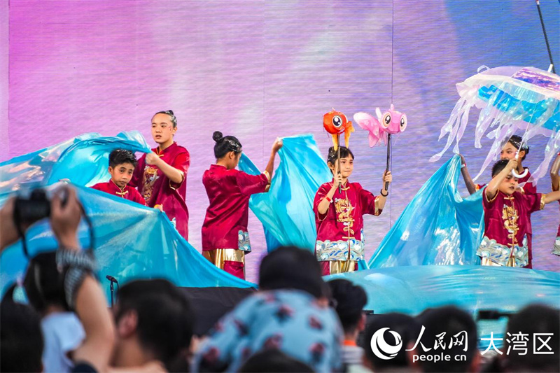 2026澳门国际幻彩大巡游压轴汇演。