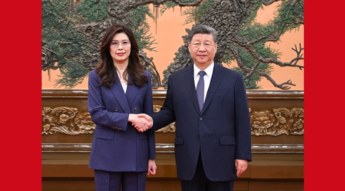 习近平总书记会见中国国民党主席郑丽文