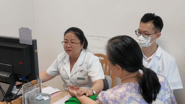 跟诊、参观、体验，澳门青年走进珠海沉浸式感受中医魅力