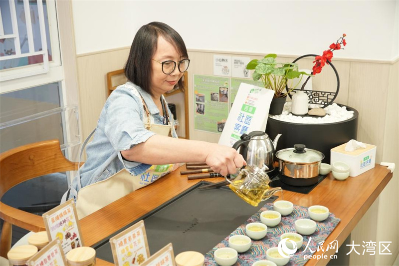 西环社区客厅内的茗茶角。 西环社区客厅内的茗茶角。