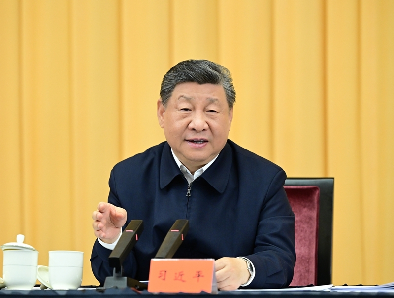4月30日上午，中共中央总书记、国家主席、中央军委主席习近平在上海出席加强基础研究座谈会并发表重要讲话。图片来源：新华网